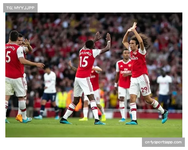 阿森纳高位逼抢致埃弗顿出球困难 枪手中场绞杀战术奏效